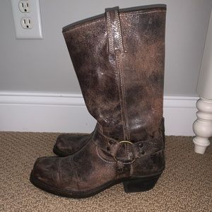 Frye Harness 12R Boots - Smoke